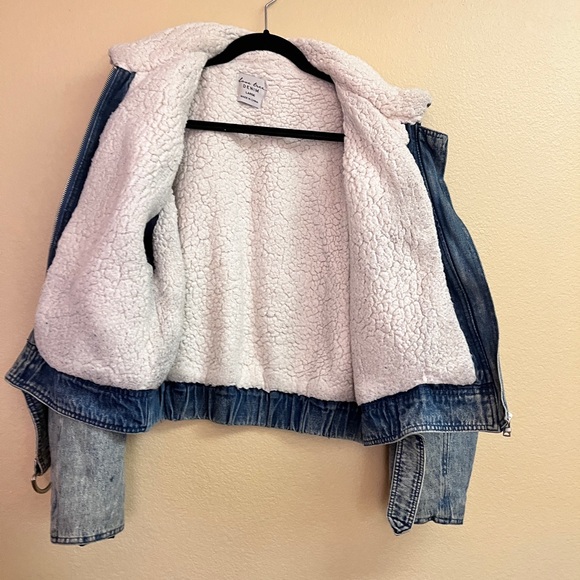 WOMENS SHERPA LINED DENIM / JEAN CROP JACKET - Picture 3 of 11
